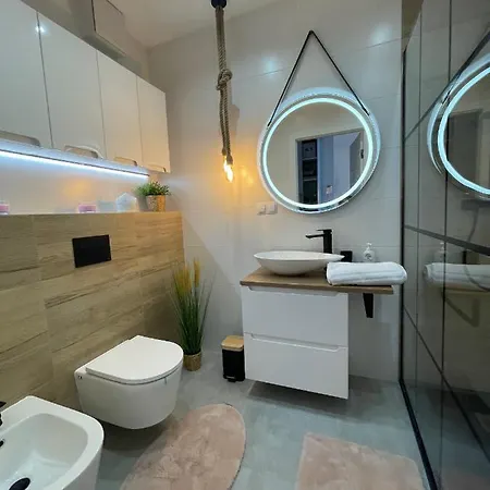 Nadmorski - Plac Unii - Parking Apartment Gdynia