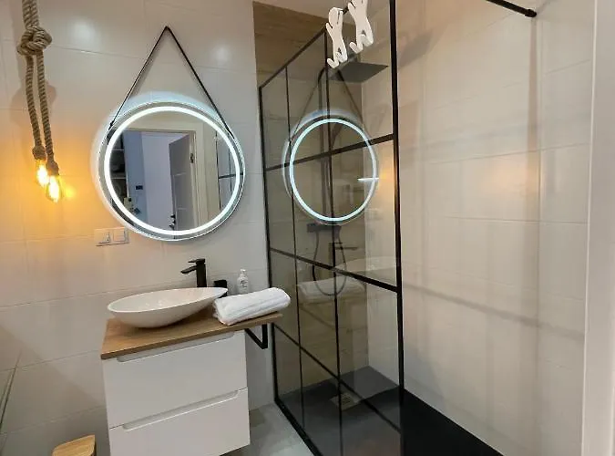 Apartment Nadmorski - Plac Unii - Parking Gdynia