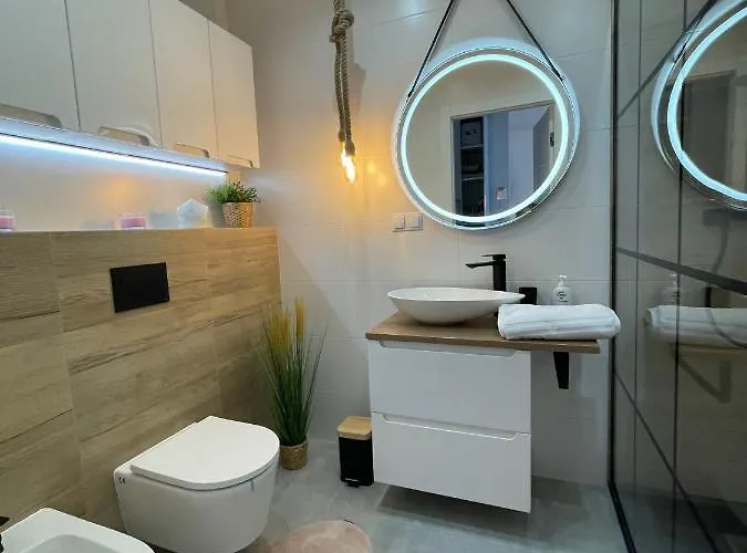 Nadmorski - Plac Unii - Parking Apartment Gdynia